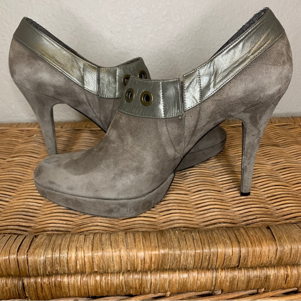 Stuart Weitzman Suede Colorblock Pattern Pumps An… - image 3